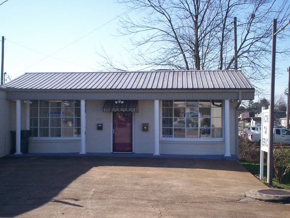 Office For Lease: 311 W Lee St, Athens, AL 35611